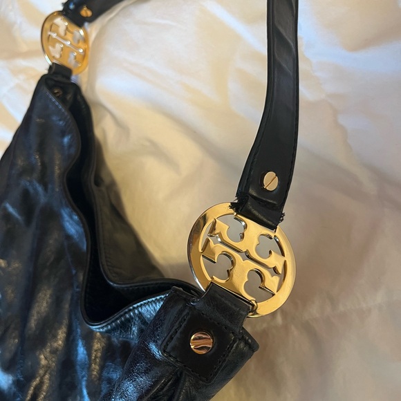 TORY BURCH destressed hobo Black Leather Shoulder Bag with Gold accents - Picture 8 of 12